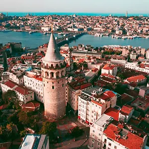 Taksim Istiklal Street Kamilbey Sueites מלון